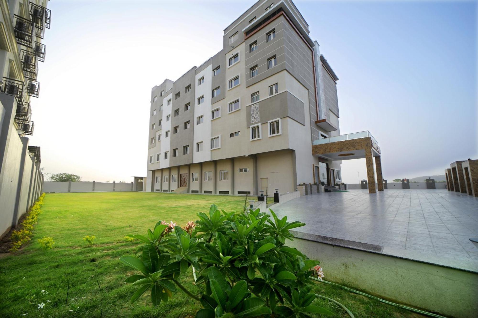The Sky Imperial - Shahi Hotels & Resort Nathdwara Luaran gambar
